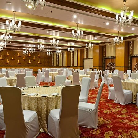 Отель Radisson Jodhpur Джодхпур Экстерьер фото