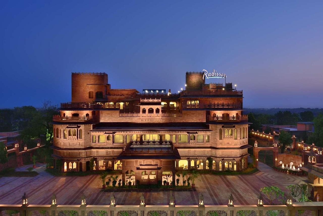 Отель Radisson Jodhpur Джодхпур Экстерьер фото